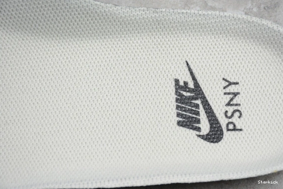 PSNY 1 HIGH NIKE X GREY FORCE AIR AO9292-001 0903